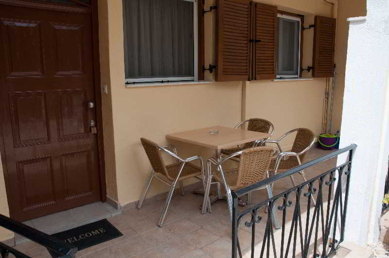 Kokoros Apartments Κάτω Κορακιάνα Εξωτερικό φωτογραφία